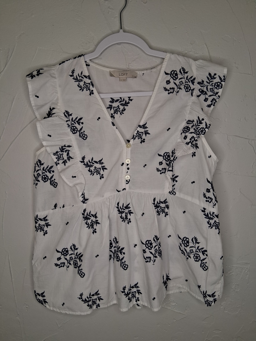 LOFT Petite LP White Blue Embroidered Cotton Flutter Sleeve Peplum Blouse
Catego - Picture 2 of 7